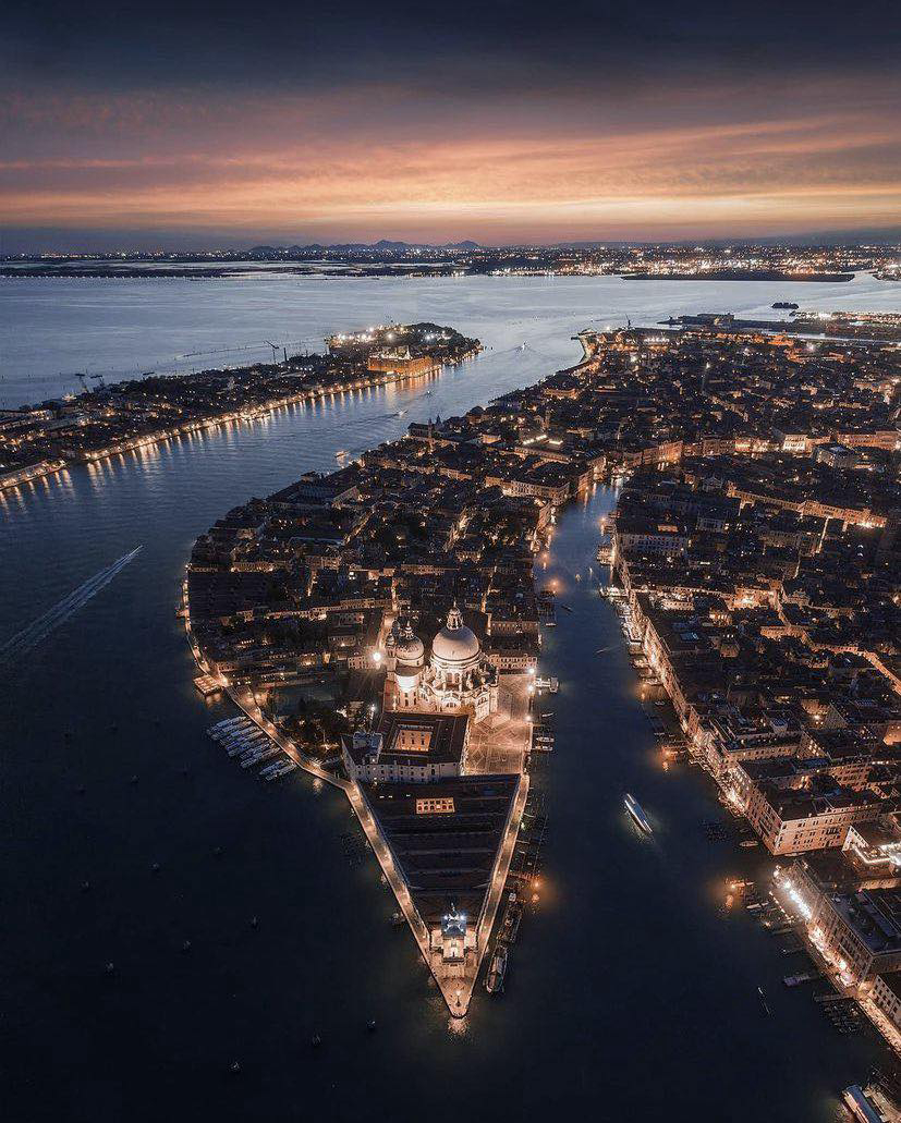 Gallery 2223664 image 1