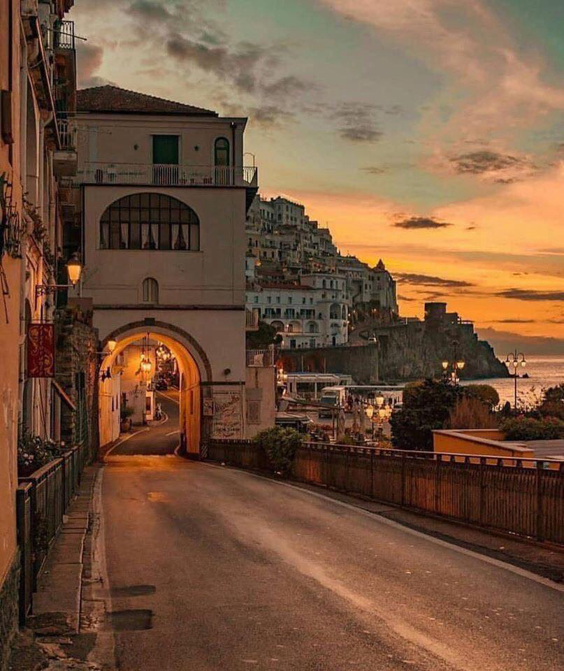 Gallery 2223076 image 1