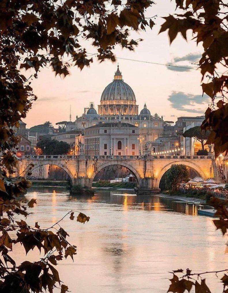 Gallery 2223377 image 1