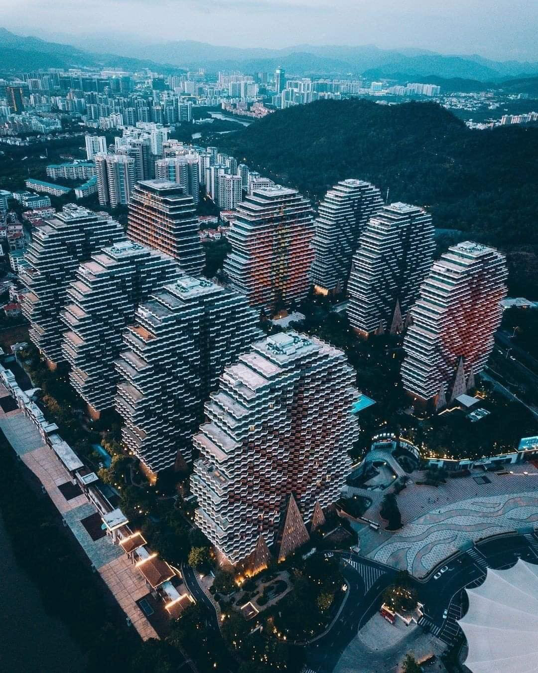 Gallery 2223916 image 1