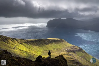 Ֆարերյան կղզիները դրամատիկ լույսի ներքո | Ֆարերյան կղզիների էպիկական ժայռերը, ծովային կամարները և կանաչ լեռնաշղթաները՝ լուսանկարված փոթորիկների և ոսկեգույն արևածագերի միջև