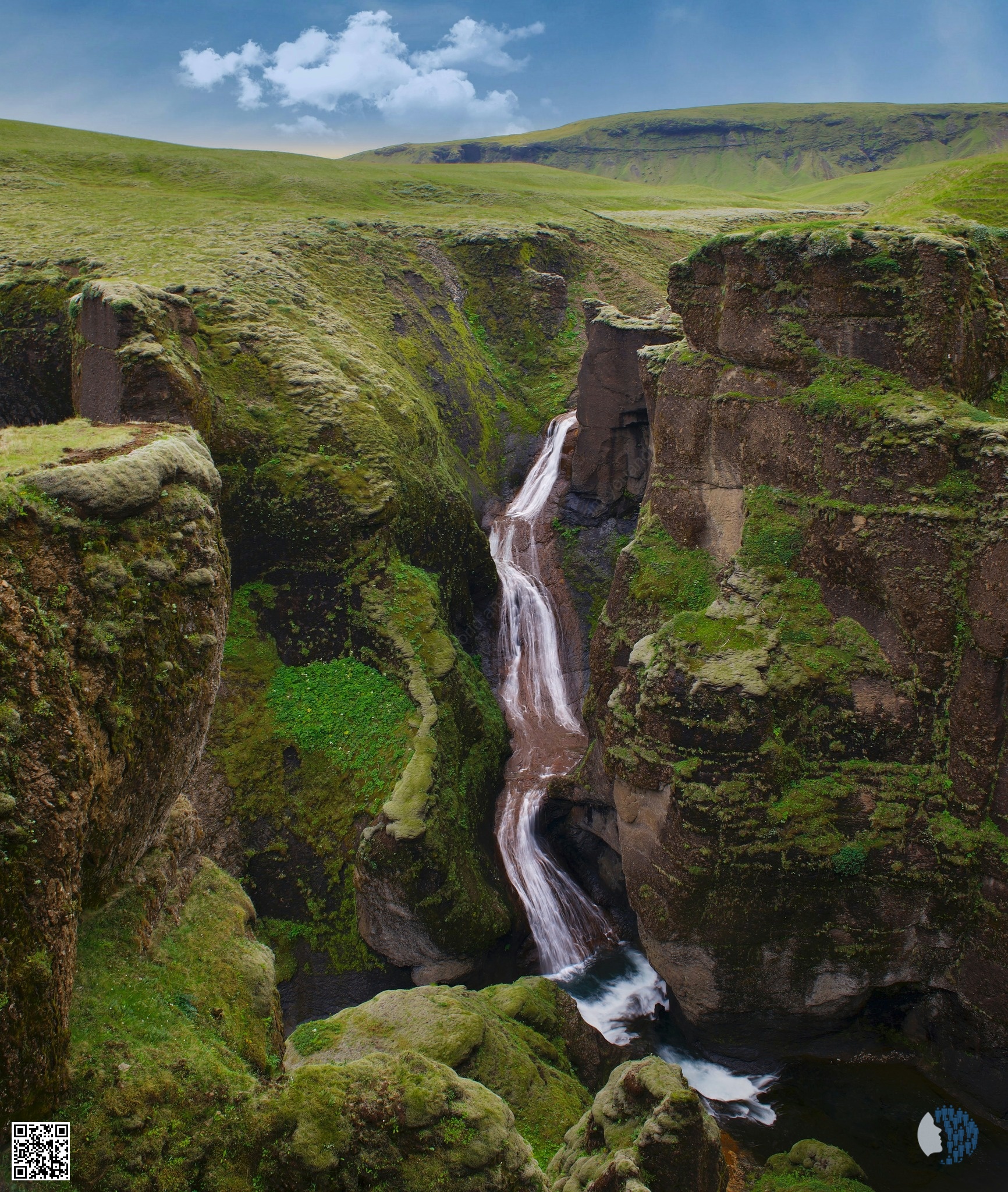 Ֆյաադրարգլյուֆուր կիրճ, Իսլանդիա՝ մամռապատ ժայռեր ու գետային տեսարաններ | Կանաչ մամռով պատված ժայռեր, ոլորան գետ ու տպավորիչ դիտակետեր՝ իդեալական կարճ արշավի և գեղեցիկ լուսանկարների համար