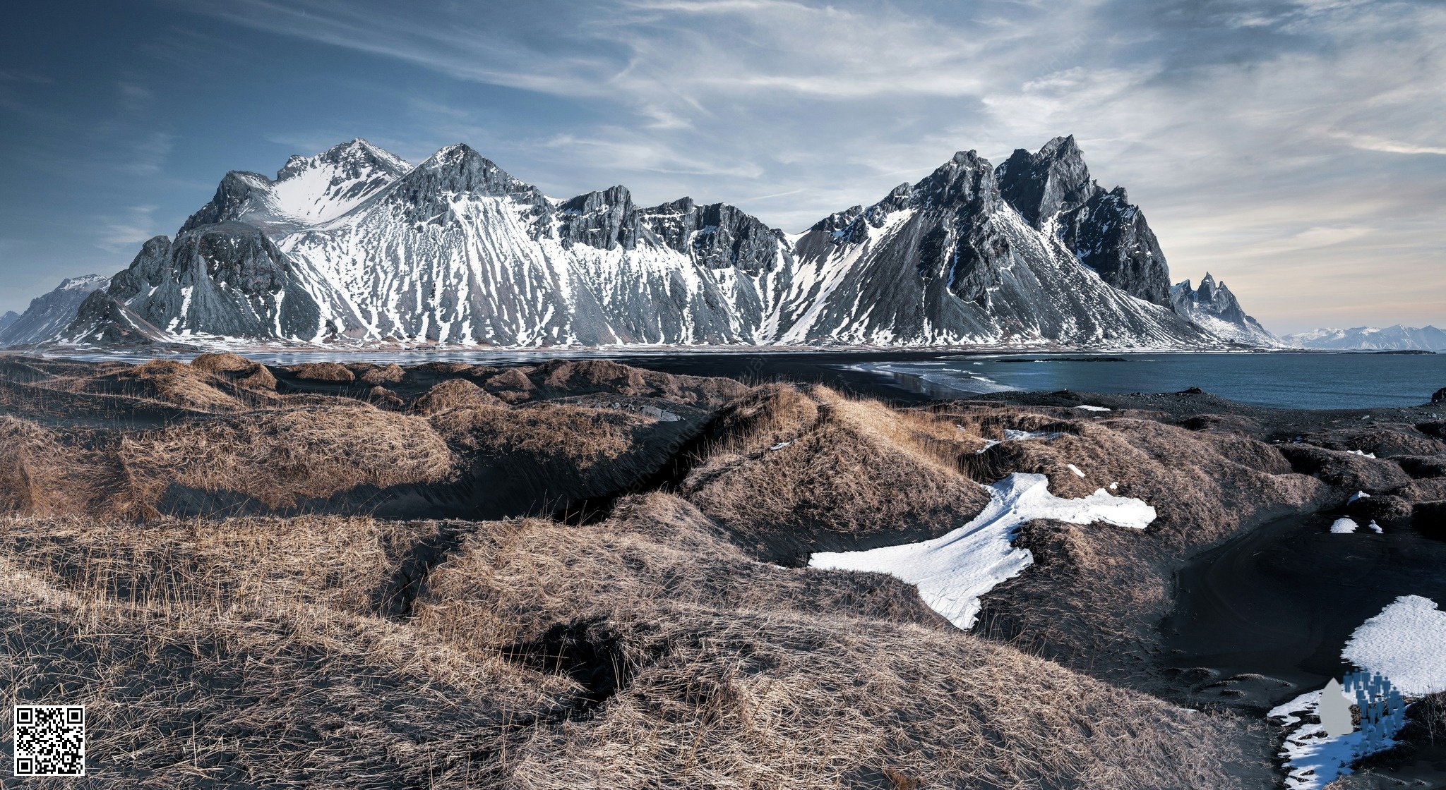 Իսլանդիայի հարավարևելյան գագաթները | Բացահայտեք սև ավազները, սառցադաշտերով շրջապատված լեռները և հյուսիսափայլը